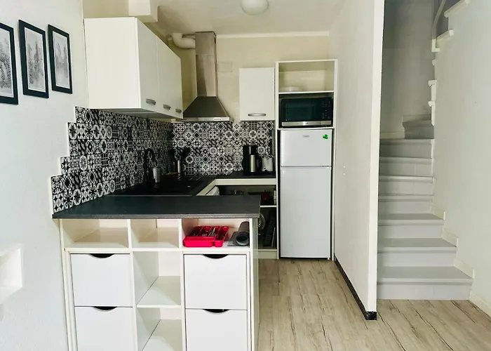 J&v Angeles Apartment